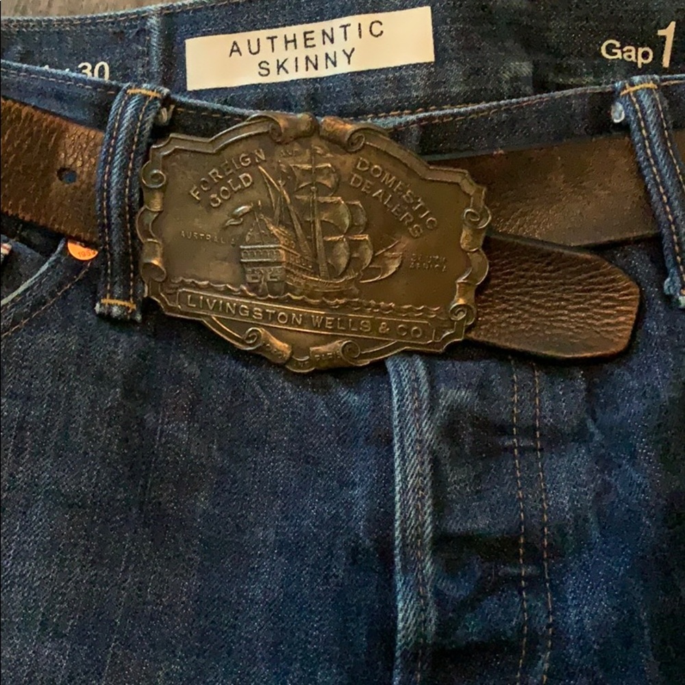 Belt buckle